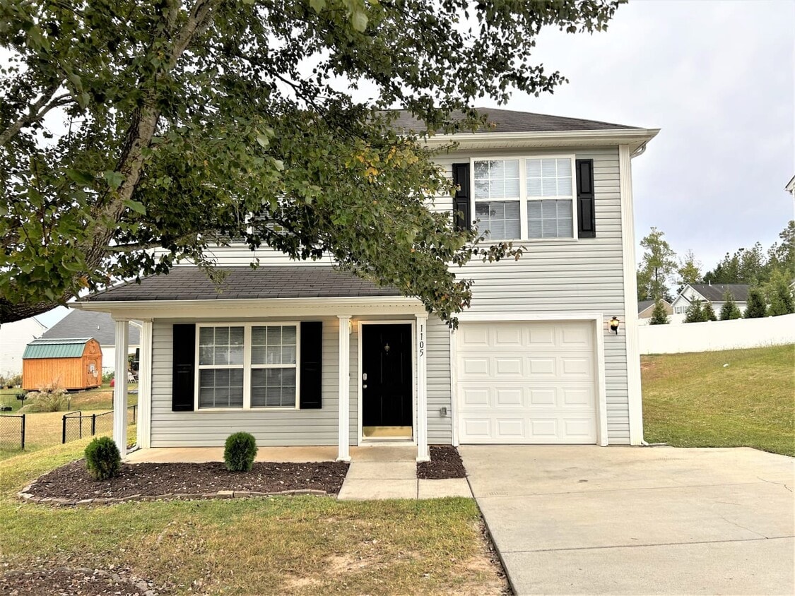 Primary Photo - 1105 Ametrine Ln