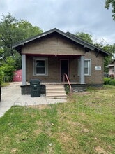 Building Photo - 1937 N Fairview Ave