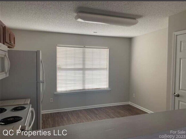 Foto del edificio - 3 br, 2 bath House - 11211 Gold Pan Rd