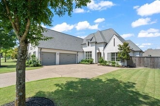 Building Photo - 4741 Carousel Ln