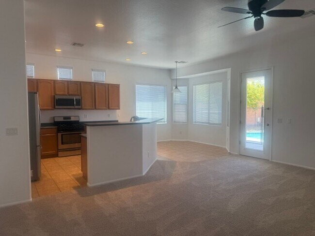 Building Photo - Flag Homes - 096