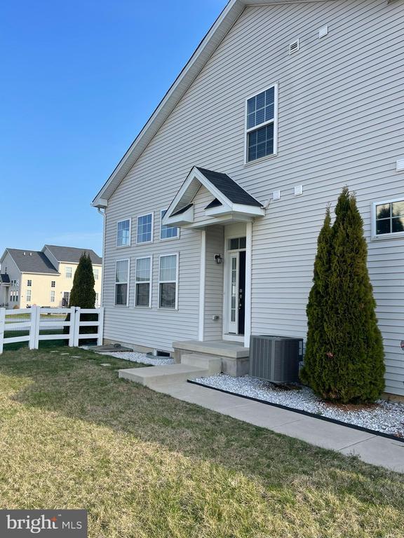 Foto del edificio - 241 Rossnakill Rd