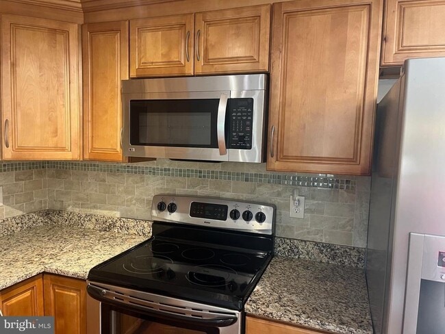 Building Photo - 8034 Andiron Ln