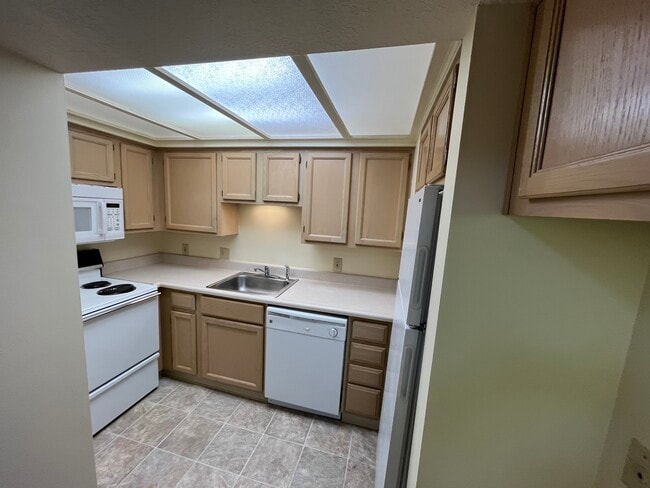 Kitchen - Eagle Landing Apartment Homes