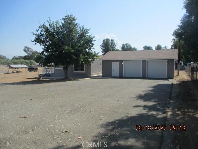 Building Photo - 30704 Stern Dr