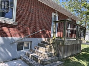 Building Photo - 311 Wallace Ave S