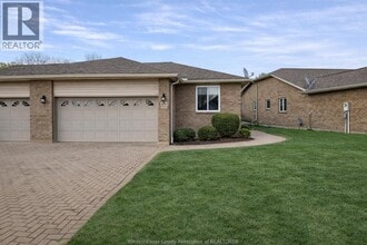 Building Photo - 1066 Thurso Way