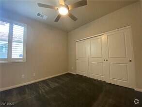 Building Photo - 9075 Tiffany Oaks Ave