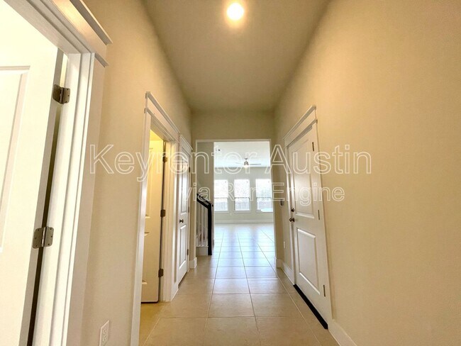 Foto del edificio - 13001 Hymeadow Dr