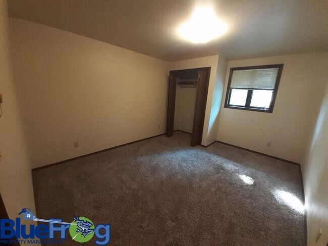 Foto del edificio - 1403-1403 N Birchwood Ave