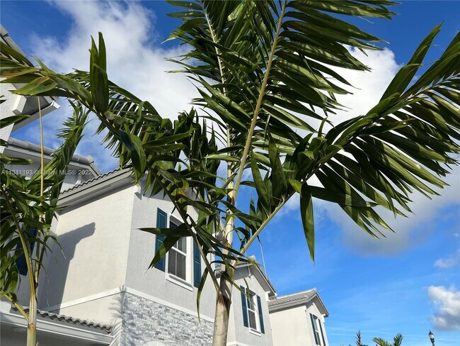 Foto del edificio - 2653 SE 10th St