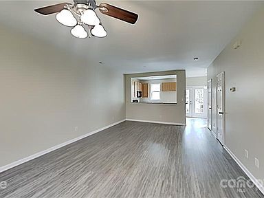 Building Photo - 10322 McGoogan Ln