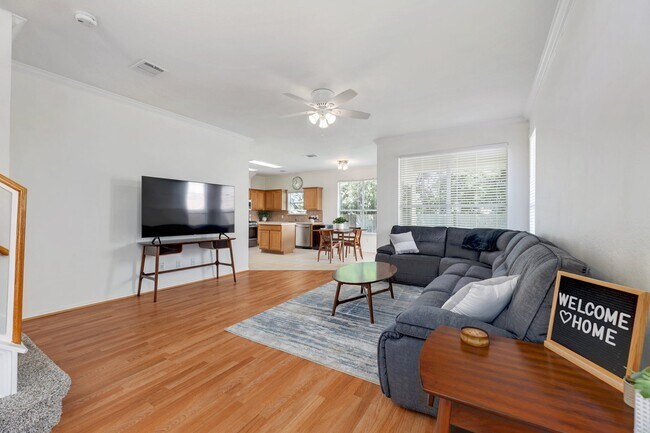 Building Photo - 3017 Sauls Dr