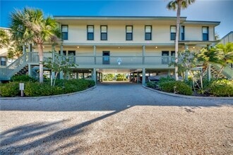 Building Photo - 16640 Bocilla Island Club Dr