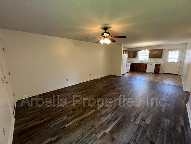 Building Photo - 115 Rowe Ln