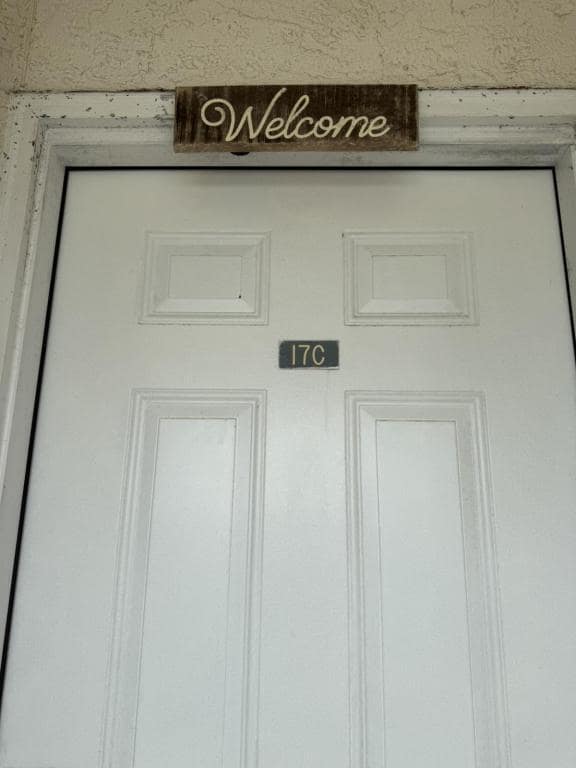 Foto del edificio - 17614 Front Beach Rd