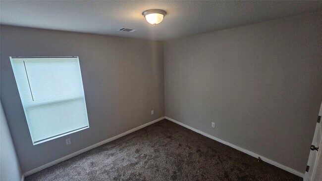 Building Photo - 14190 Green Wing Cir