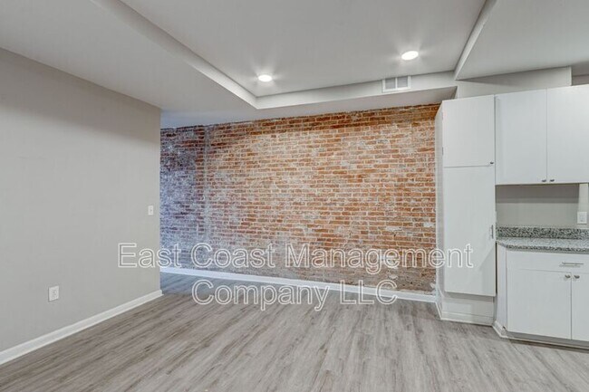 Foto del edificio - 2503 Francis St