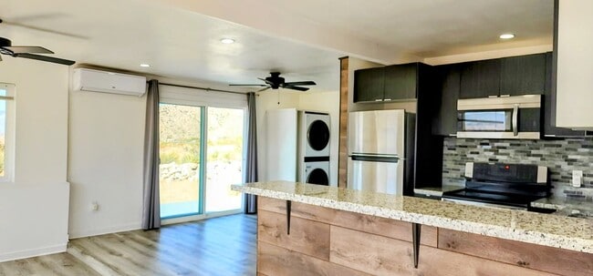 Building Photo - 50825 Oskar Ln