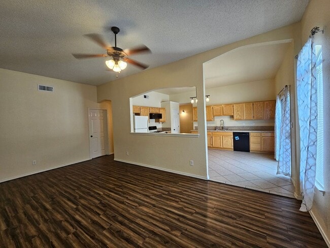 Foto del edificio - 10909 Northview