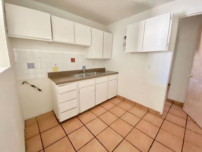 Foto del edificio - 208 Mescalero Rd NW