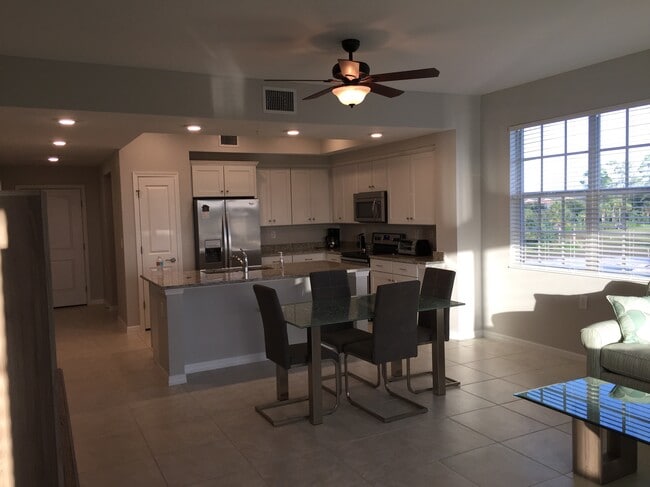 Building Photo - 10740 Palazzo Way