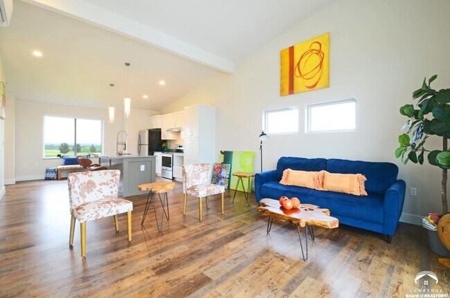 Foto del edificio - 3600 Thomas Ct