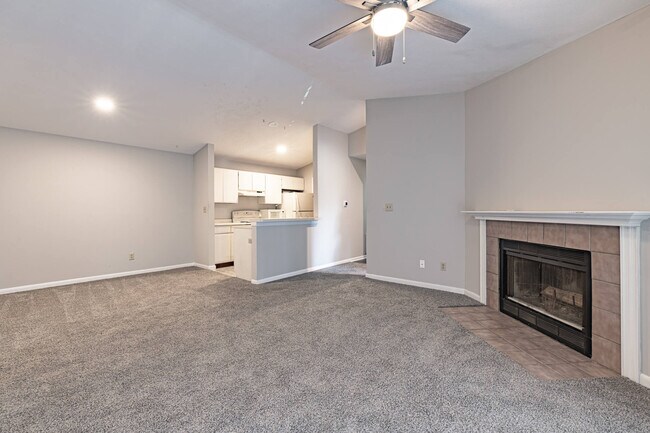 Building Photo - 1310 Hollow Run