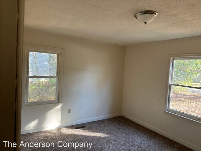 Foto del edificio - 2 br, 1 bath House - 1315 Tenth Avenue