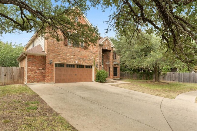 Foto del edificio - 15224 Calaveras Dr