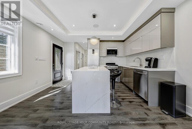 Photo du bâtiment - 8 Fraserton Crescent