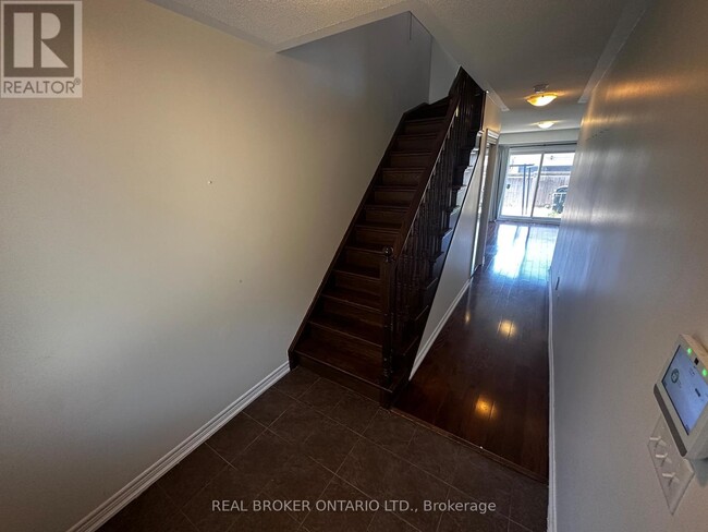 Building Photo - 2187-2187 Fiddlers Way