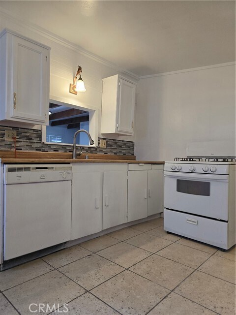 Foto del edificio - 22903 Laurel