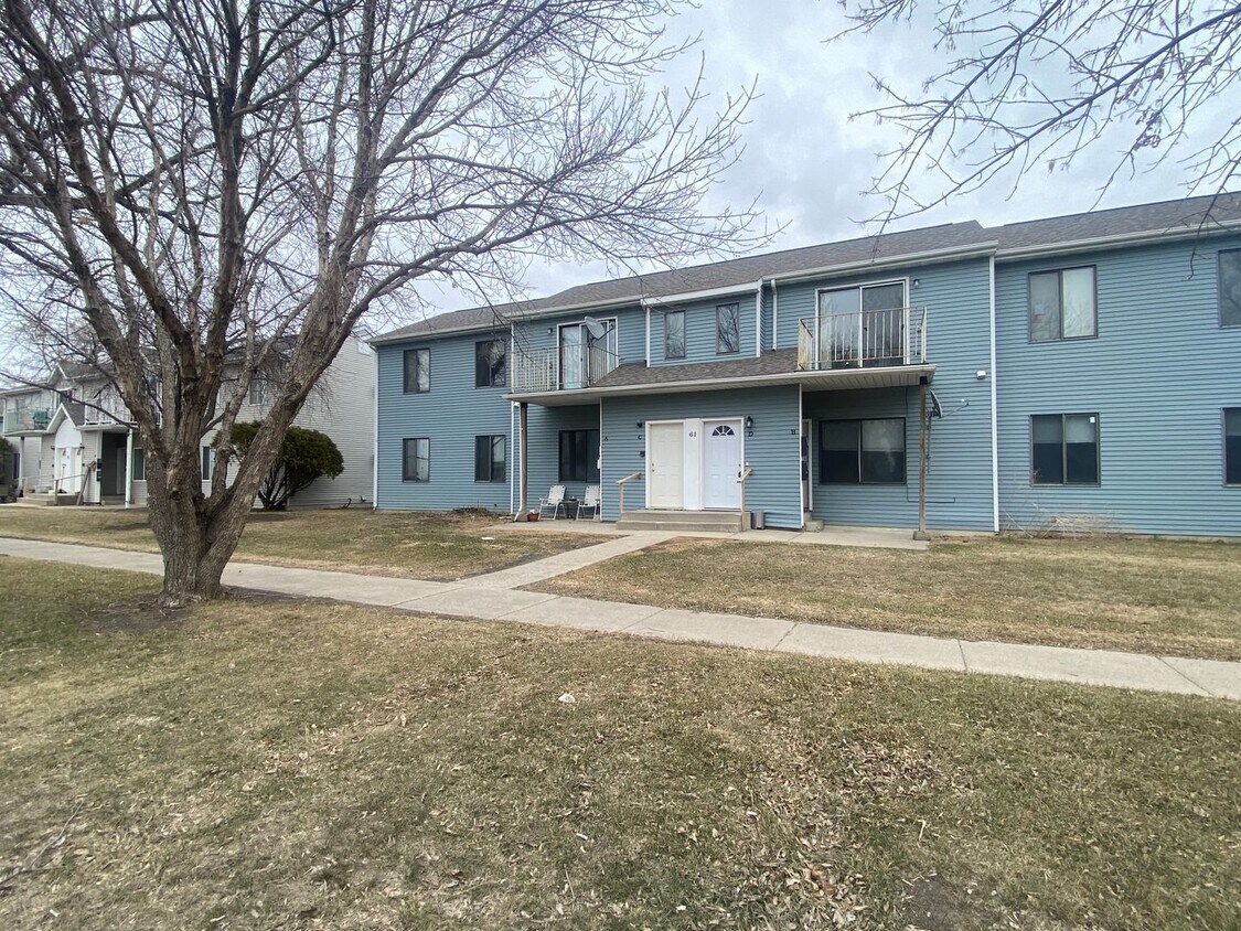 Foto del edificio - 2 Bed, 1 Bath Townhome in West Fargo!