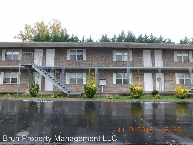 Building Photo - 706 E Inskip Dr