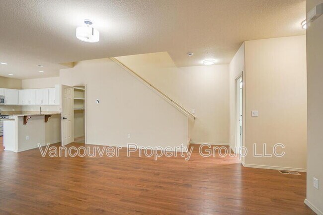 Foto del edificio - 2645 NE 87th Ave