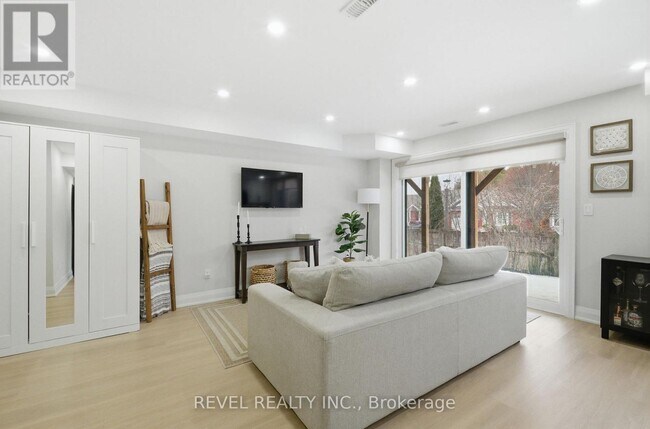 Photo du bâtiment - 69 Pine Gate Pl