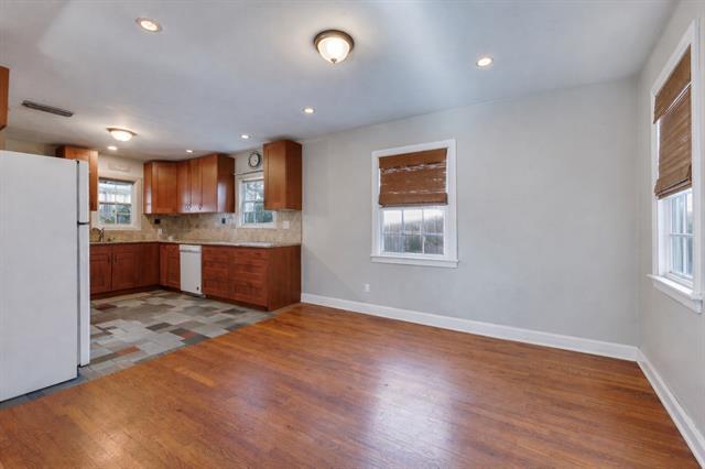 Foto del edificio - 4527 Capitol Ave