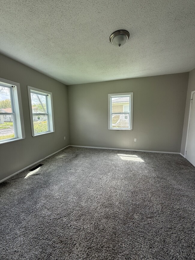 Foto del edificio - 3100 Ave J