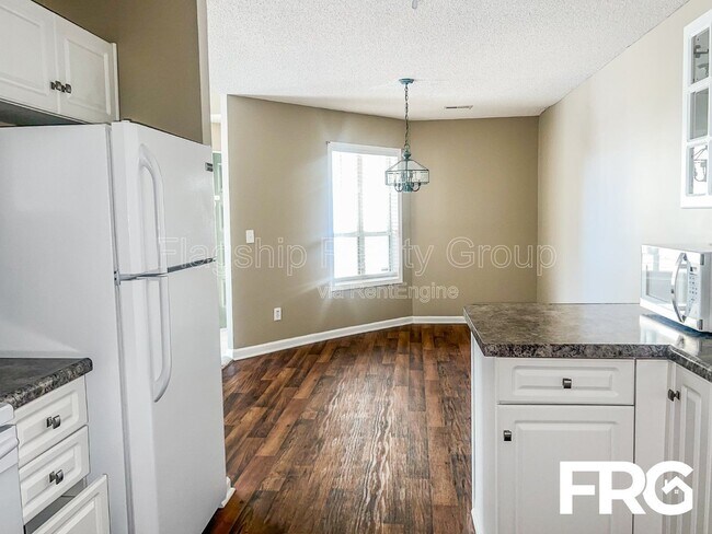 Foto del edificio - 603 Spring Forest Rd