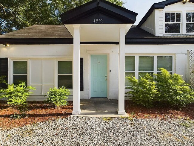 Building Photo - 3718 Live Oak St