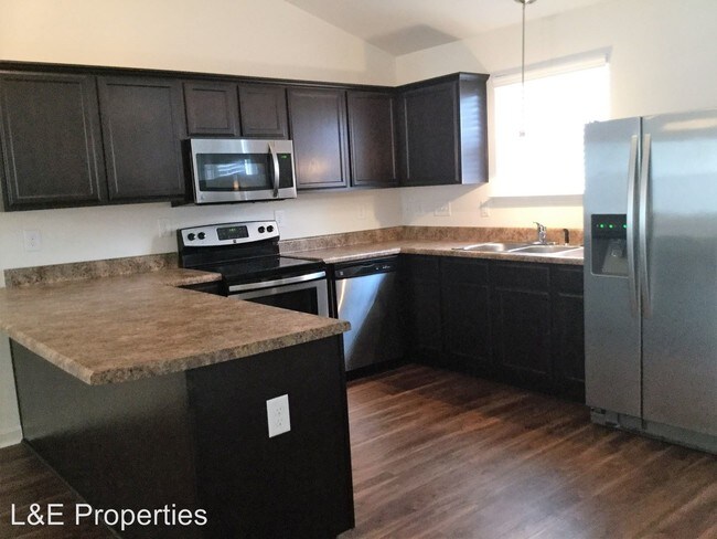 Building Photo - 2 br, 2 bath House - 108 S. Ferncliff Dr.