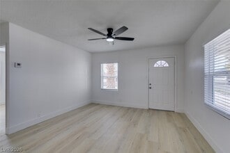 Building Photo - 254 W Basic Rd