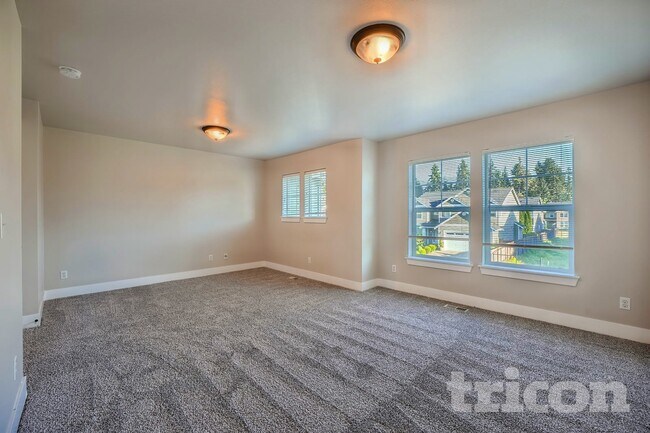 Foto del edificio - 4621 204th St Ct E