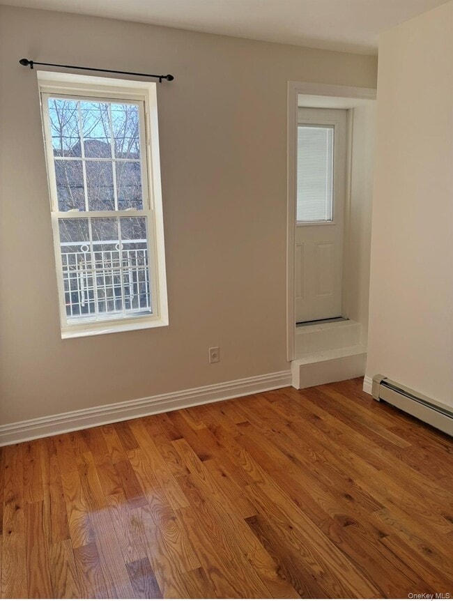 Building Photo - 740 Shepherd Ave