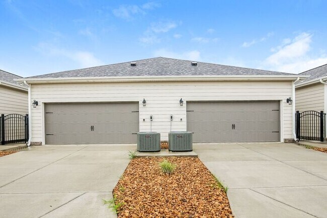 Foto del edificio - 2512 Elmcroft Ave