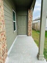 Building Photo - 10529 Steinbeck Dr