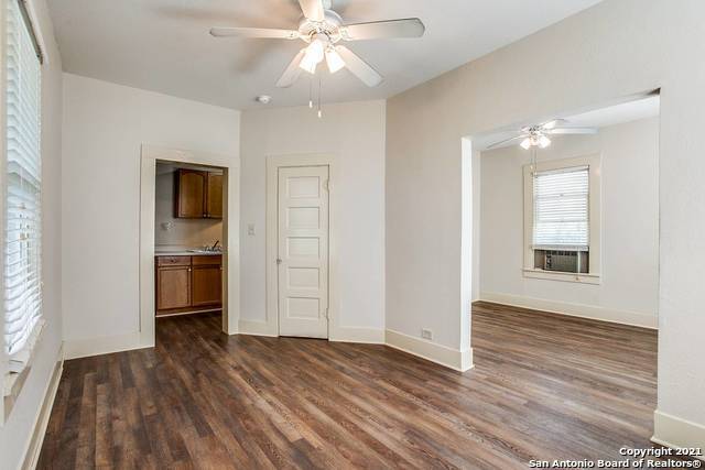 Foto principal - 235 E Huisache Ave