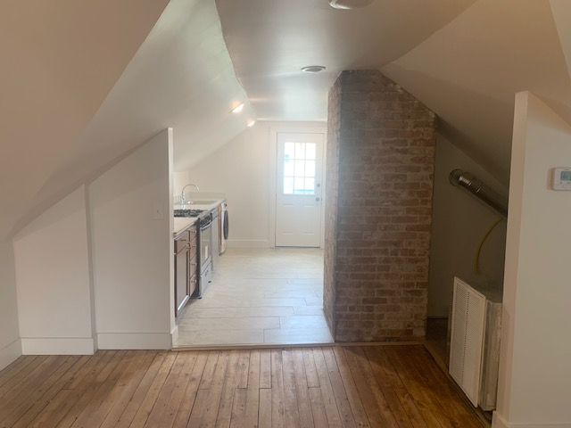 Building Photo - 129 3rd St