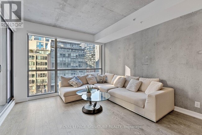 Photo du bâtiment - 39 Brant St